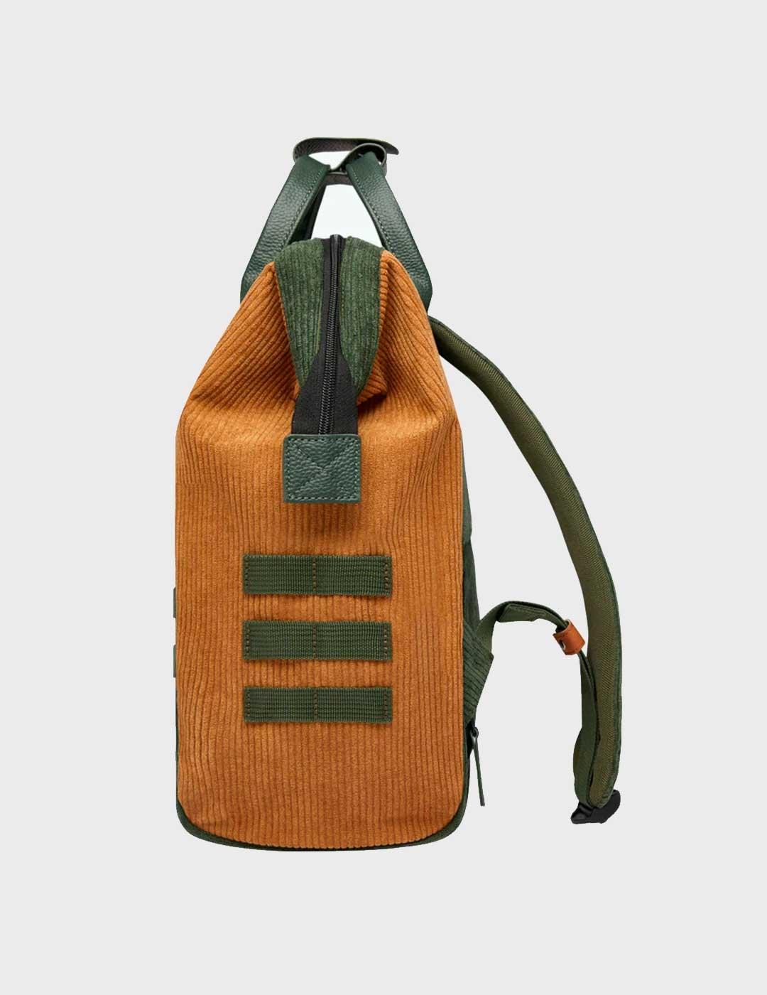 Mochila Cabaia Doha Medium verde para hombre y mujer