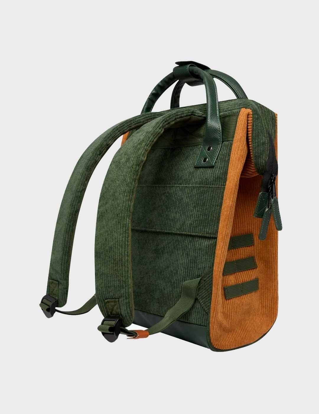 Mochila Cabaia Doha Medium verde para hombre y mujer