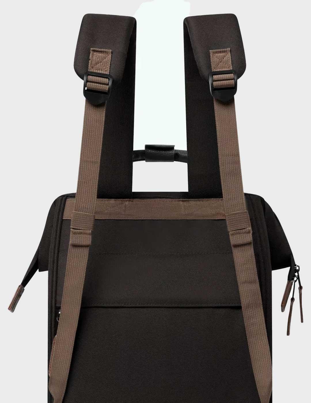 Cabaia Managua adventurer mochila negra pra hombre y mujer