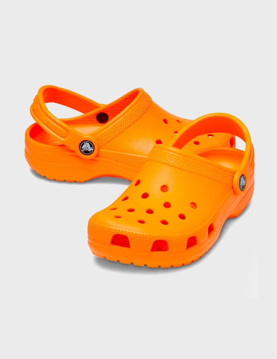 Zuecos Crocs Classic Clog K Orange naranjas para niño y niña