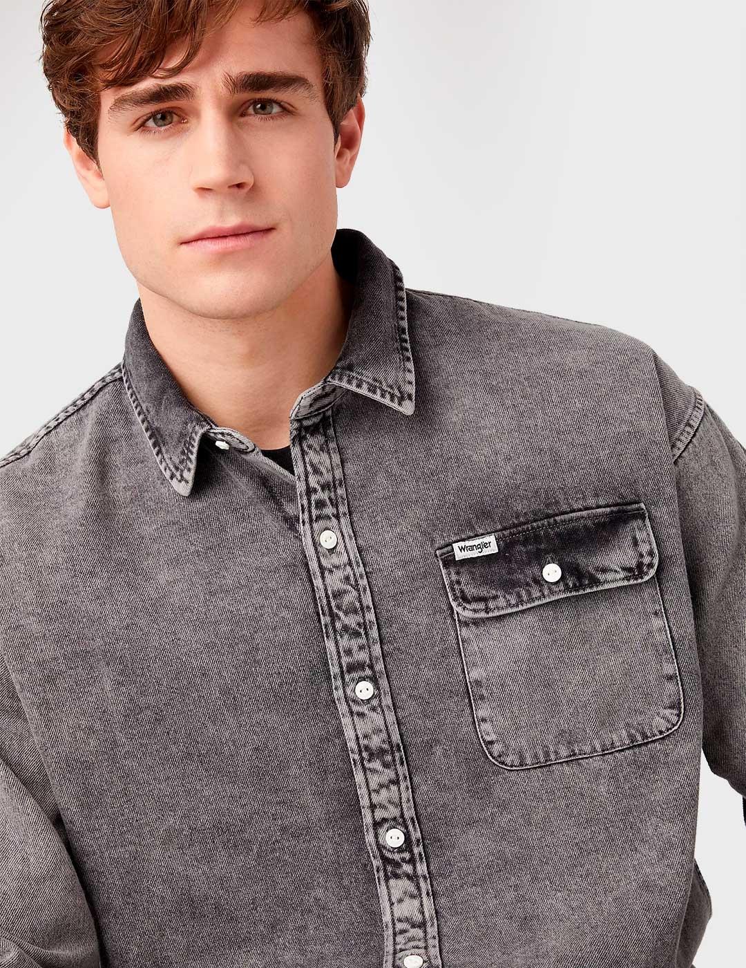 Camisa Wrangler Flap Shirt negra para hombre