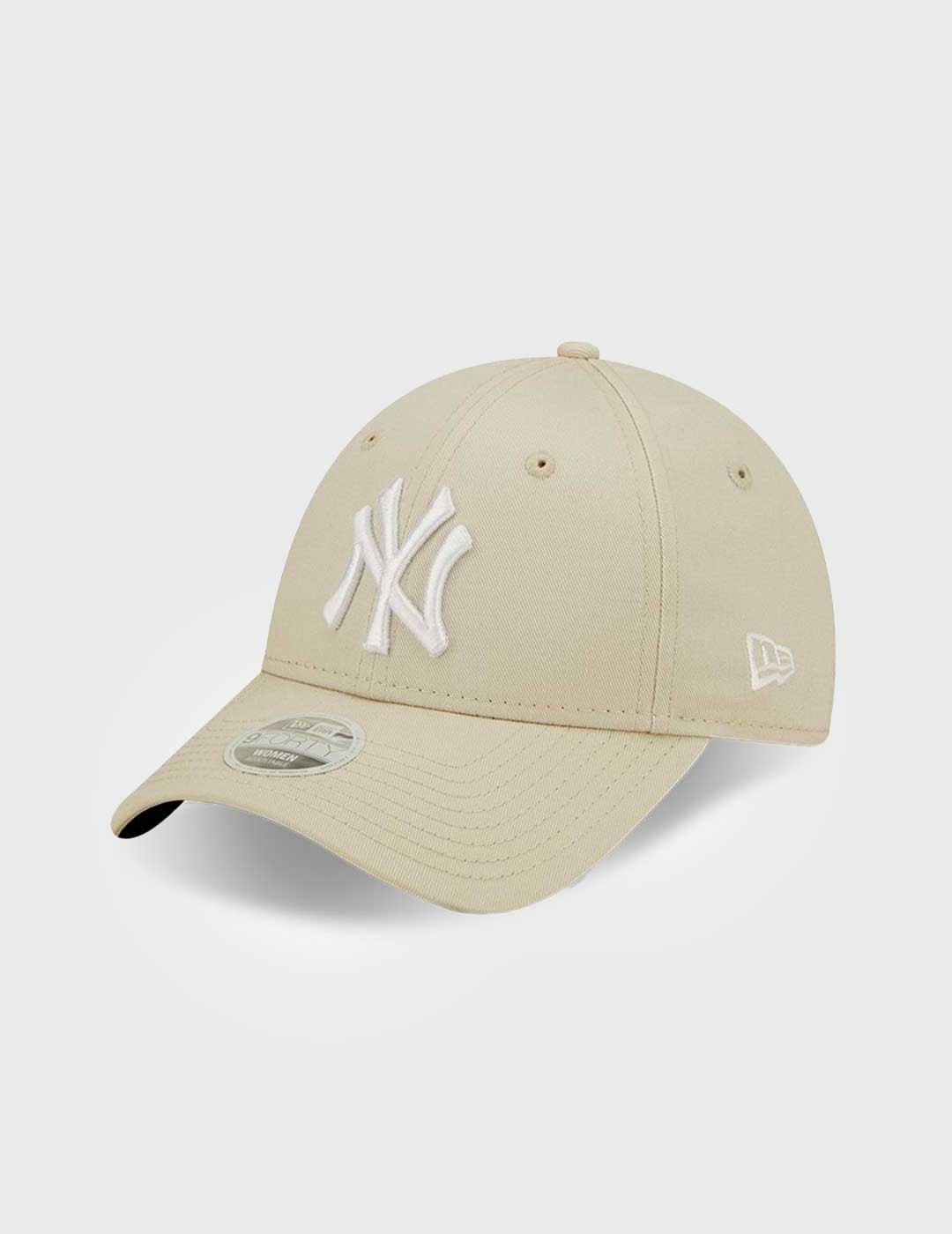 Gorra New Era League Essential 9 Forty beige para mujer