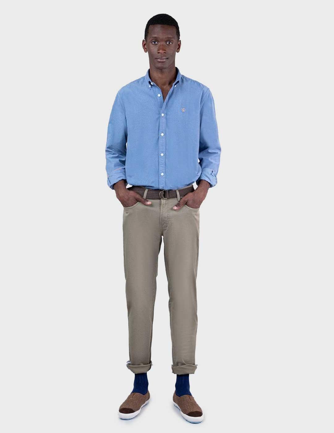 El ganso Pana camisa celeste para hombre