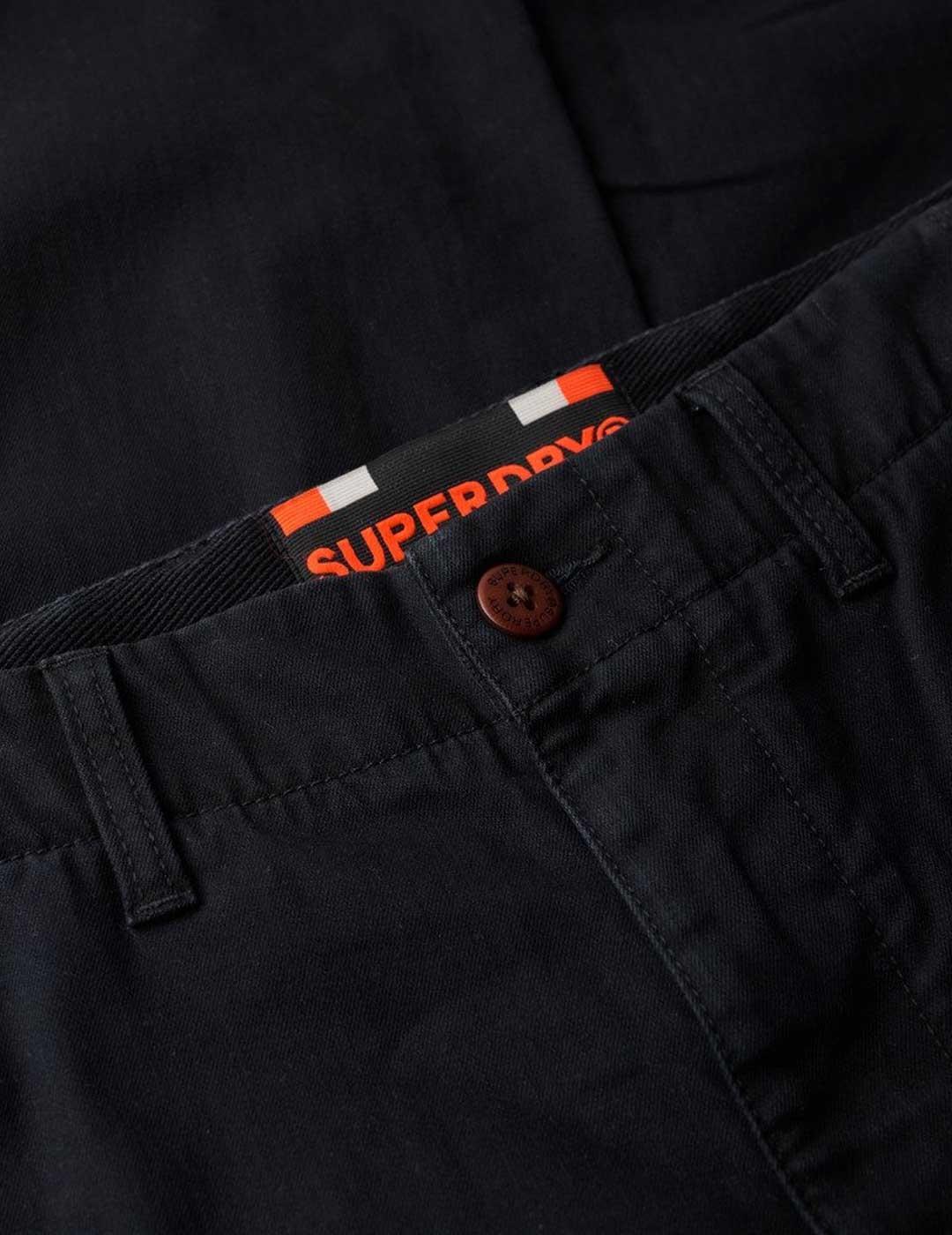 Superdry Internatational pantalón negro chino para hombre