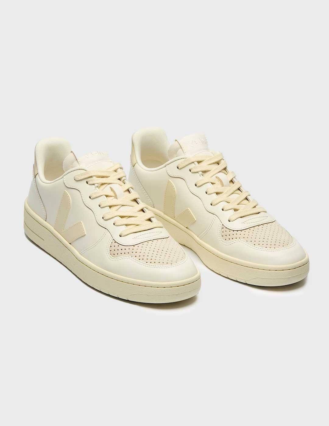 Veja V-10 zapatilla blanca con logo en beige para hombre