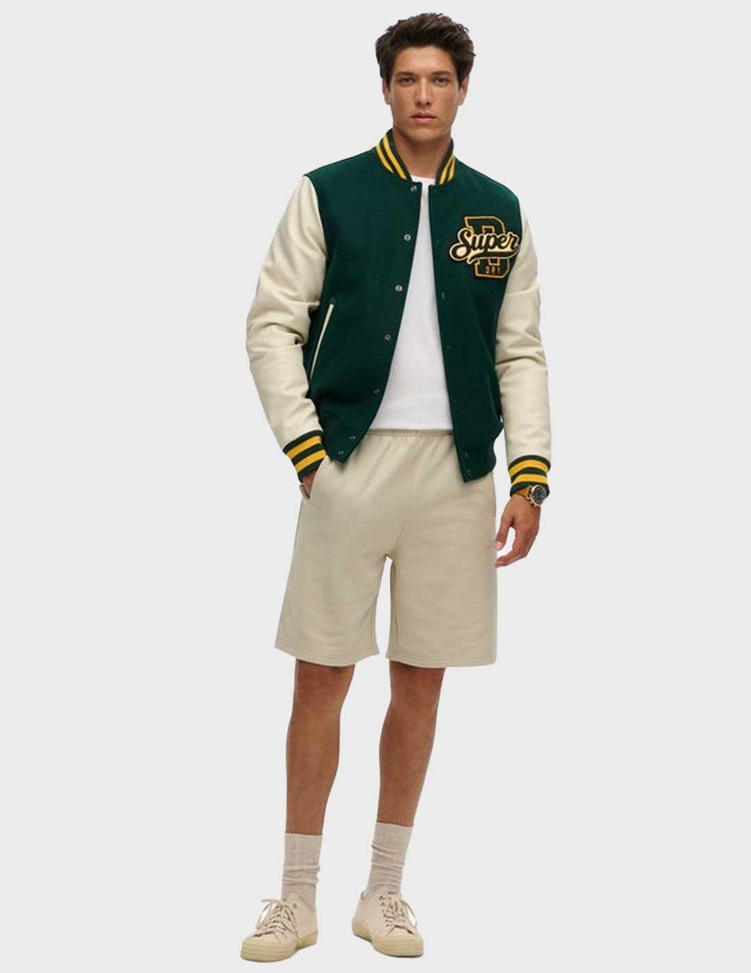 Superdry Essential pantalón beige corto para hombre