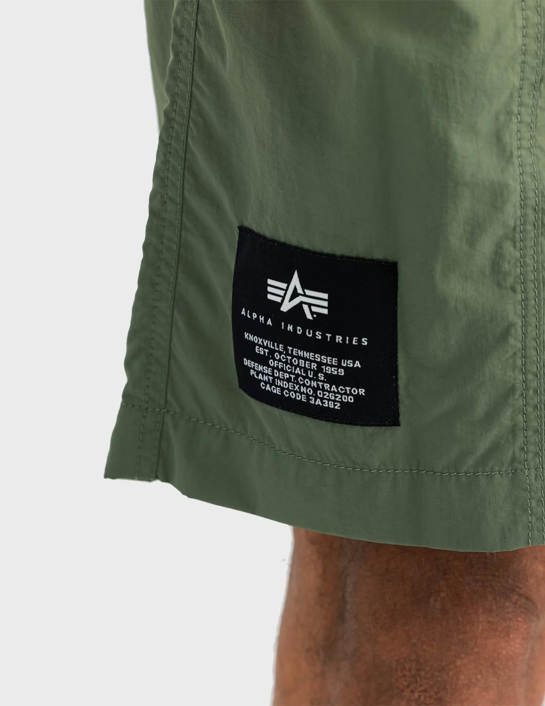 Alpha Nylon Cargo pantalón corto verde para hombre