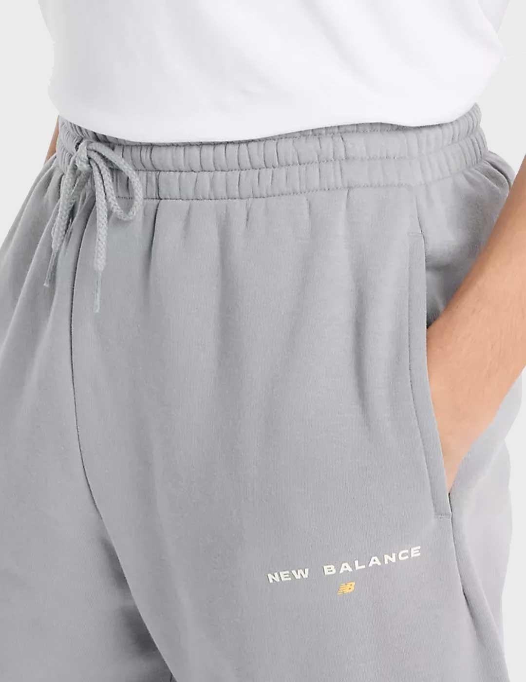 New Balance Reimagined pantalón gris para hombre