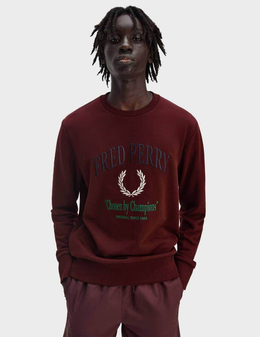 Fred Perry Embroidered Champion sudadera granate para hombre