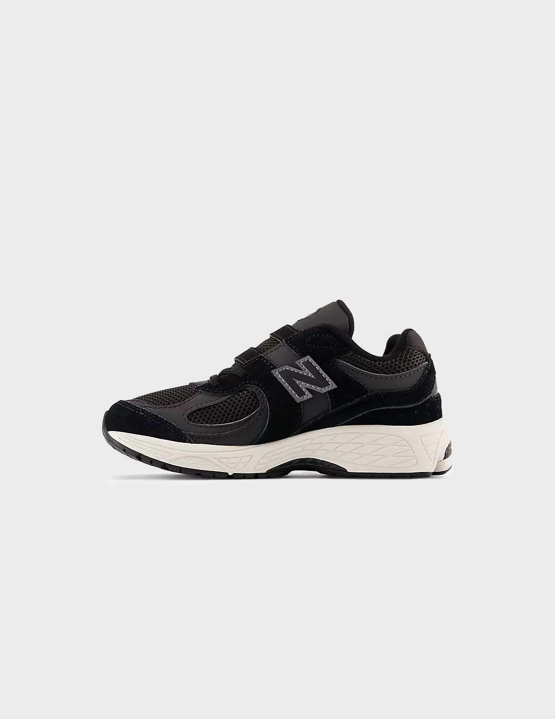 New Balance 2002 zapatilla negra para niño y niña