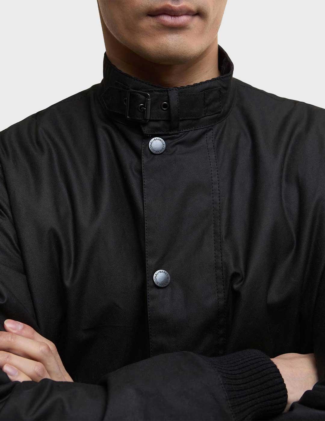 Barbour International Traction Wax chaqueta negra hombre