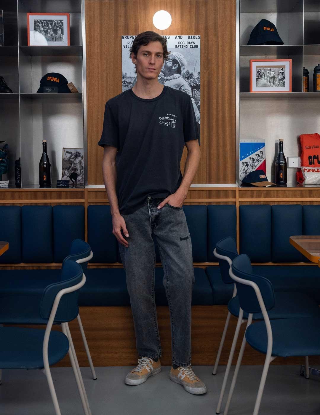 Humpier camiseta negra Common Sense para hombre